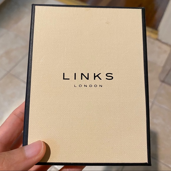 Brand new Links London gingerbread man ornament. - Picture 3 of 4